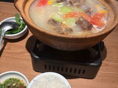 丽江腊排骨火锅-一坐一忘云南菜(三里屯店)