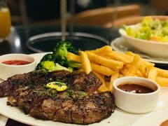 -WOLFGANG PUCK KITCHEN & BAR(迪士尼小镇店)
