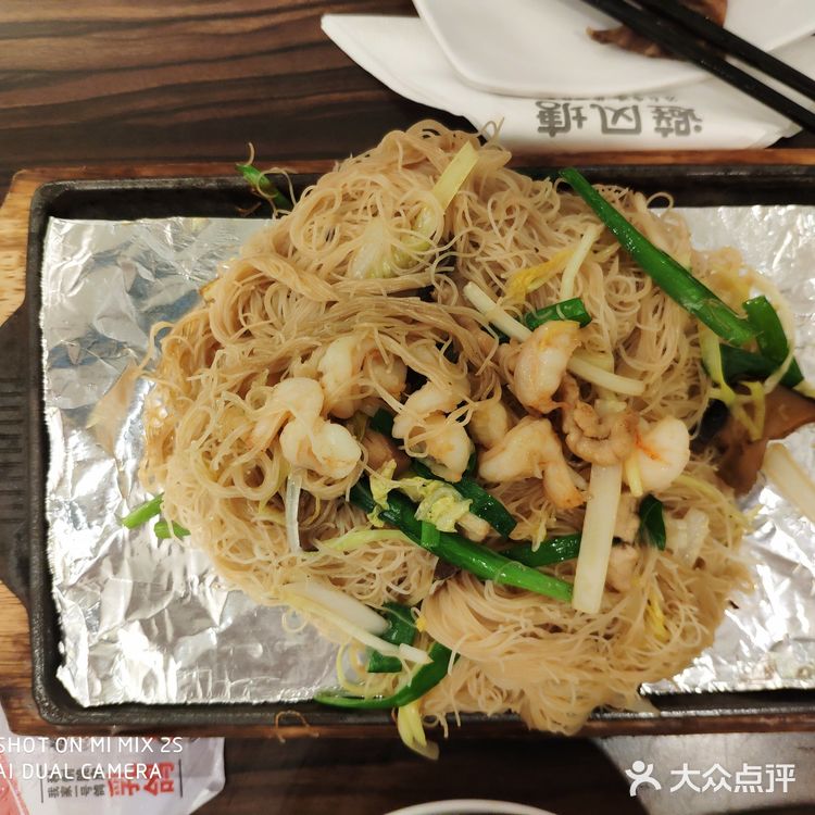 宝宝围兜，宝宝餐具，真的太感谢了，东西也很好吃