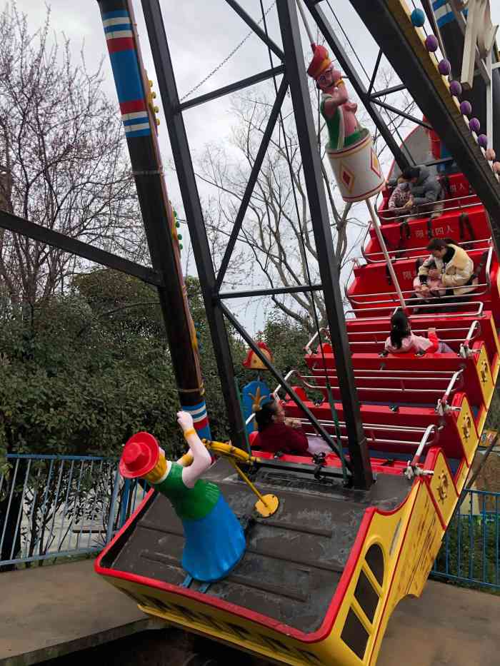 梦幻岛欢动世界-"梦幻岛算得上绵阳的老游乐场了相信不少宝.