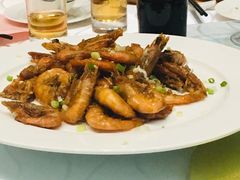 -深圳富苑皇冠假日套房酒店