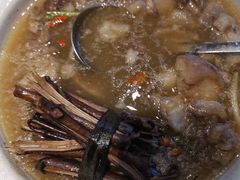 -头上红煨盐鸡·非遗院子餐厅