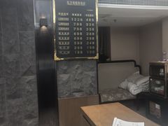 -红方格精致酒店(泸州金融中心万象汇店)