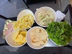 -罗记又添缘竹荪山药鸡·野生菌火锅(西园南路店)