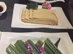-大匠工房古船木艺术餐厅·猪肚鸡专门店(长白仙岛店)