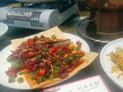 -川流不息·地道川菜·小龙虾(松东路店)