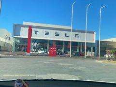 -TESLA 特斯拉(北京南四环中路特斯拉中心)