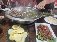 -乡土黄·鲜牛肉火锅·小龙虾(兴业街店)