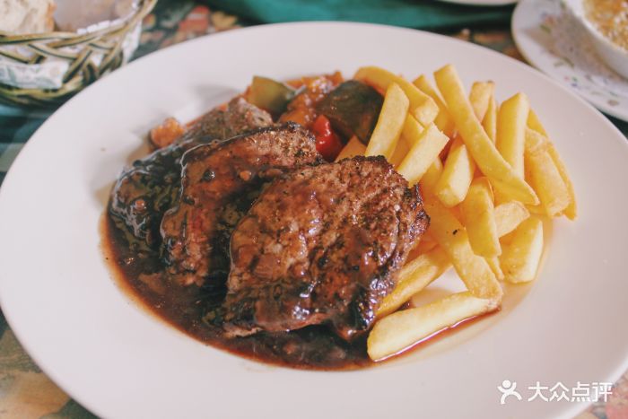 莫劳龙玺西餐厅(新中街店)小牛排配黑椒汁图片 - 第39张