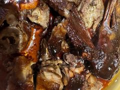 -八府香鸭·啫啫煲(华山路店)