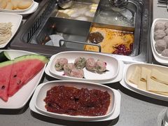 -海底捞火锅(曹安公路店)