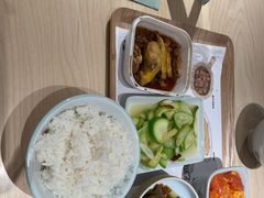 -老乡鸡(上海白玉兰广场店)