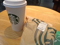 -星巴克(上海虹桥站2A检票口)