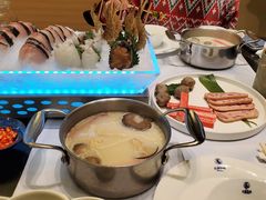 -红鼎豆捞·非遗鲍皇汤火锅(宝丰路店)