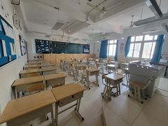 -上海市工商外国语学校