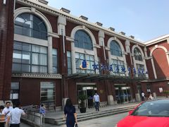 -房地产交易中心-停车场