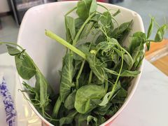 -毛辣果·贵州红酸汤牛肉火锅(西单店)