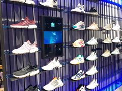 -阿迪达斯(武林银泰三叶草店)