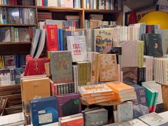 -橡皮书店(翠湖北路店)