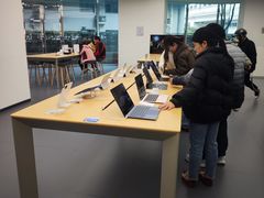 -华为授权体验店(中山公园来福士)