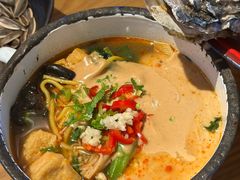 东北粘糊麻辣烫-华府九号海鲜烧烤大排档(龙域店)