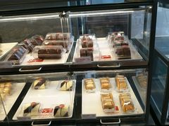 面包甜点陈列柜-85度C(上海奉贤苏宁生活广场二店)