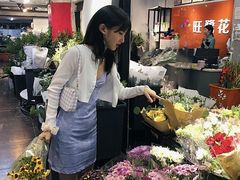 -溪岸路花鸟市场