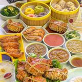 约了同事来这家吃吃看,据说一碗蟹黄面可是有六只螃蟹!