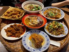 -爆炸头阿姨小四川正宗川味小吃(无任何分店)