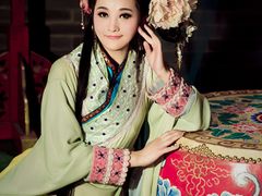 -九月鹰飞汉服摄影工作室