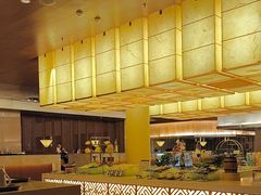 -东西风牛排馆周末烧烤自助(首都机场希尔顿店)