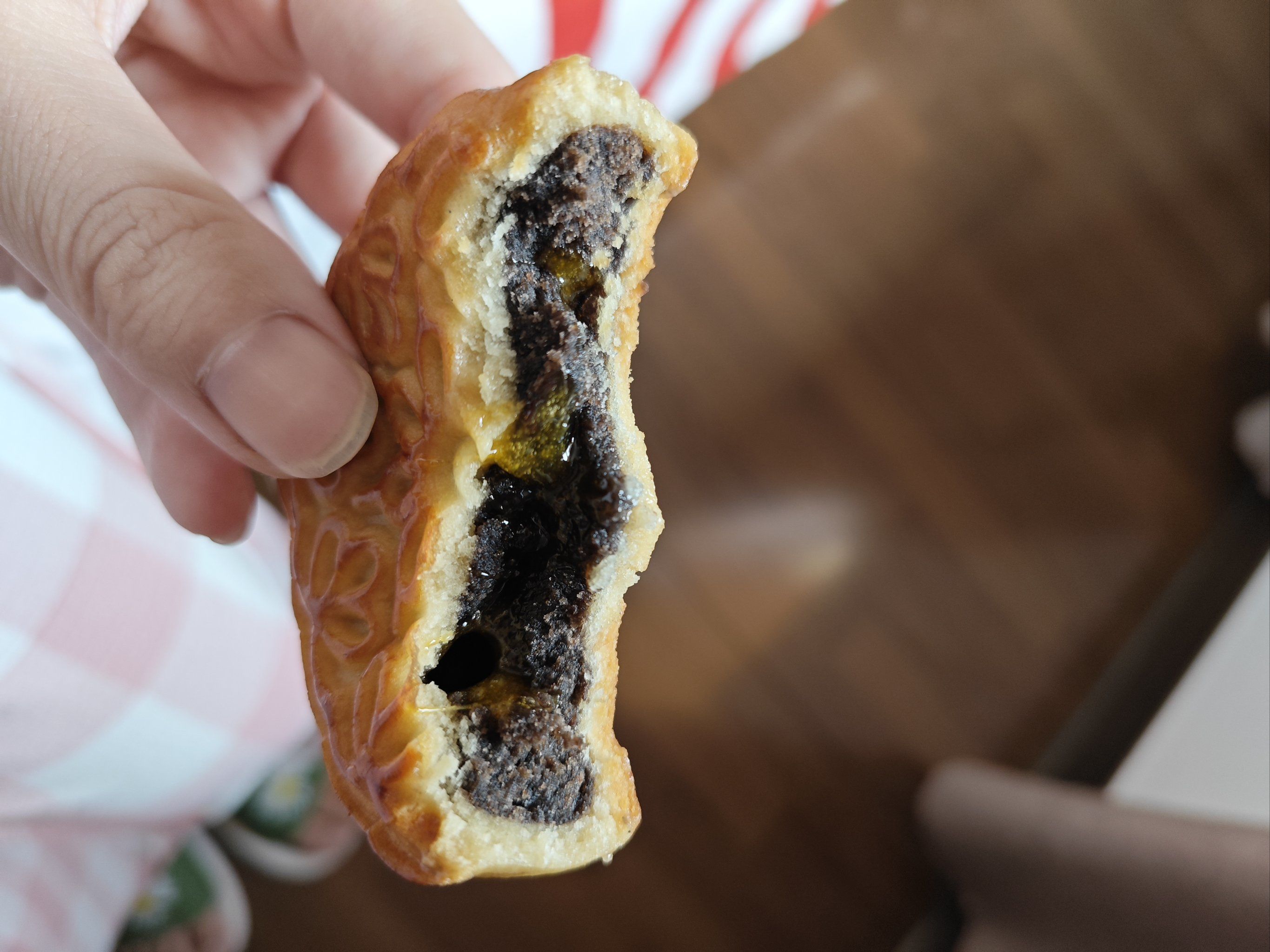乔家栅的黑芝麻流心月饼让我眼前一黑又一黑