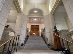 -香港大学