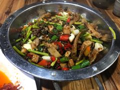香辣耗儿鱼-味老大土碗菜(中山三路店)