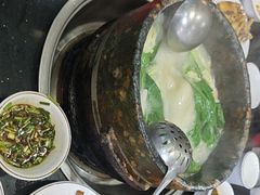 -南渝食府.墨脱石锅松茸鸡