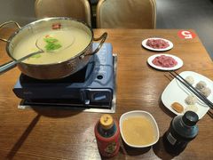 -牛满溢·自助潮汕鲜牛肉火锅(龙汇路店)