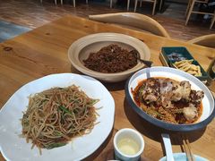-肘子酥·天津菜·特色捞面(德云社店)