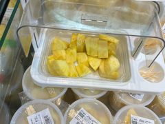 -盒马鲜生(丁香国际店)