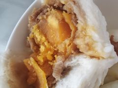 咸蛋黄超人包-老陶包子铺(南大西南村店)