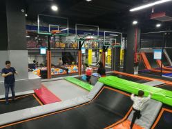 -蹦贝运动中心·蹦床·攀岩·闯关(龙岗店)