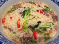 蒜爆牛肉汤粉-赣南粉局·江西锅气炒粉(大宁久光店)