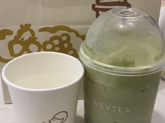 -喜茶(迪士尼小镇·平行宇宙店)