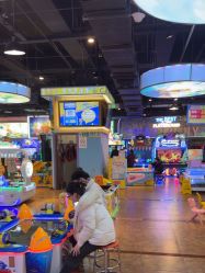 -卡通尼乐园(荟聚中心店)