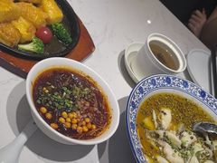 -峨嵋小镇·川菜(勒泰中心店)