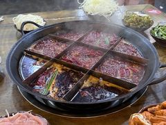 -正南齊北重庆老火锅(光华村直营店)
