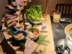 -山川小町·极番烧肉(新地假日广场店)