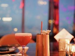 -OZONE 顶楼酒吧(香港丽思卡尔顿酒店)