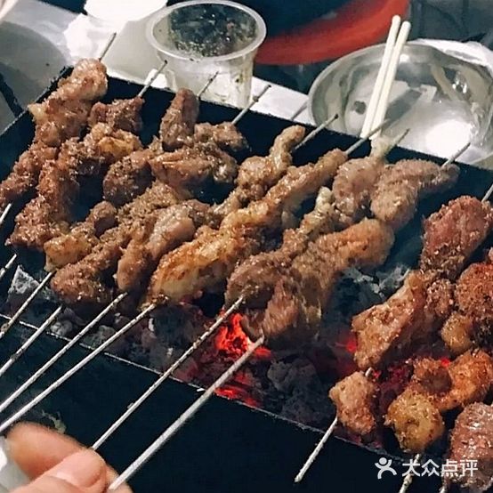 胖子烧烤(民安路店)