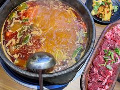 -贵厨酸汤牛肉(花果园国际中心店)