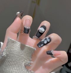 -兔猫ToMoreNails美甲美睫
